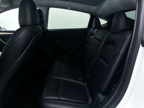 Used 2022 Tesla Model Y Performance AWD/4WD image 34