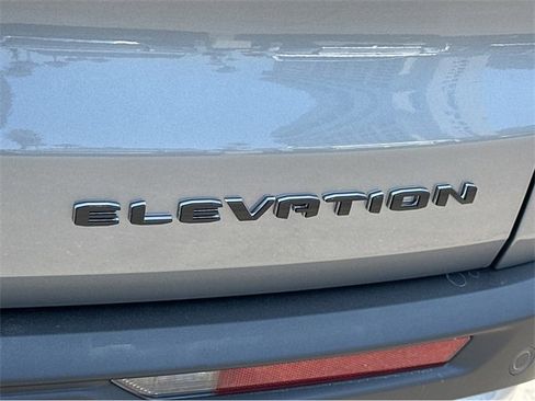 New 2025 GMC Acadia Elevation image 33