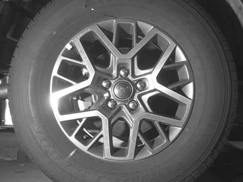 Used 2025 Jeep Wrangler Sahara image 15