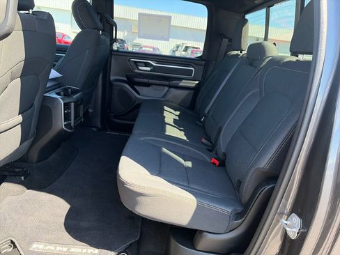 Used 2022 RAM 1500 Big Horn AWD/4WD image 21