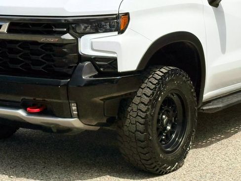 Used 2024 Chevrolet Silverado 1500 ZR2 w/ Technology Package AWD/4WD image 10