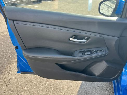 Used 2025 Nissan Sentra SV image 18