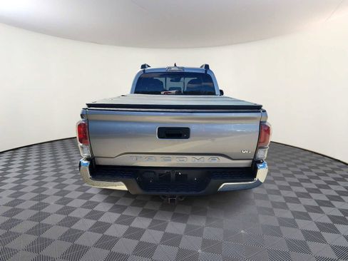 Used 2021 Toyota Tacoma TRD Off-Road image 7