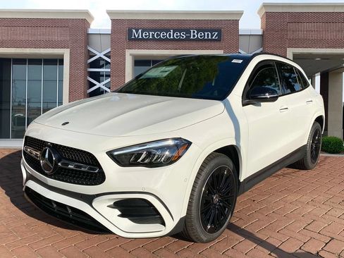 Certified 2025 Mercedes-Benz GLA 250 image 2