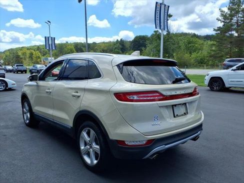 Used 2018 Lincoln MKC Premiere AWD/4WD image 5