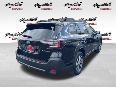 Used 2023 Subaru Outback Premium AWD/4WD image 3