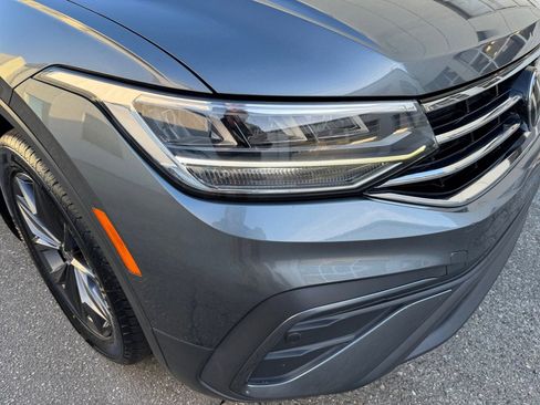 Used 2022 Volkswagen Tiguan SE image 28