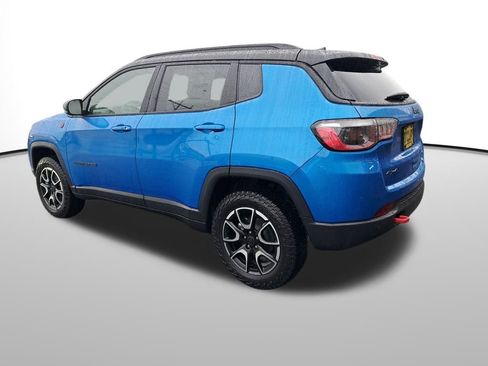New 2026 Jeep Compass Trailhawk image 3