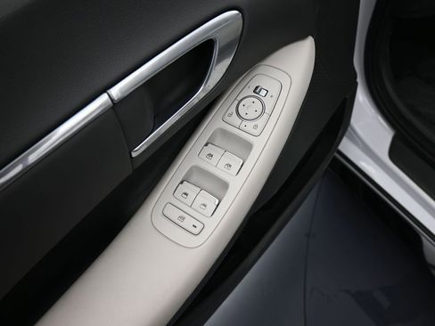 Used 2023 Hyundai Sonata SEL image 13