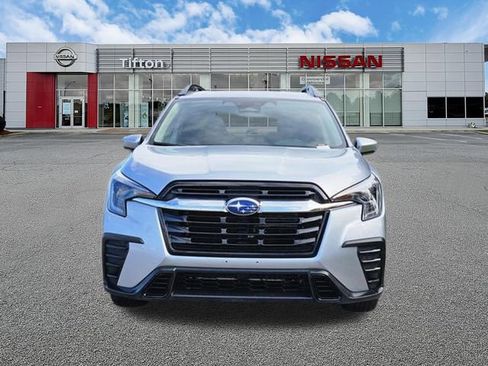 Used 2025 Subaru Ascent Premium AWD/4WD image 2