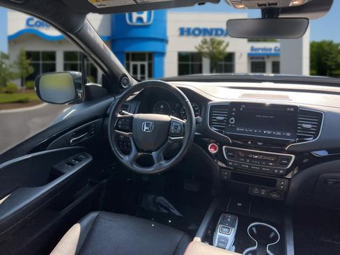 Used 2025 Honda Ridgeline Black Edition image 36