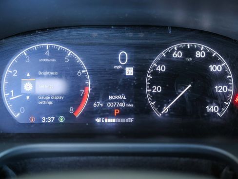 Used 2025 Honda HR-V LX image 28