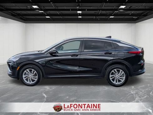 Certified 2024 Buick Envista Preferred w/ Convenience I Package FWD image 2