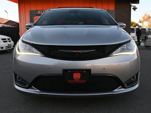 Used 2020 Chrysler Pacifica Limited w/ Quick Oder Package 2EV RED-S image 2