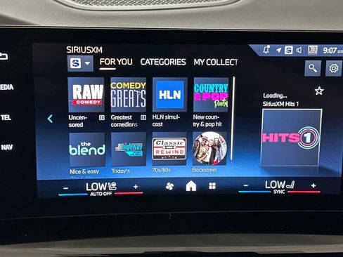 Used 2025 BMW X2 xDrive28i w/ M Sport Package image 18