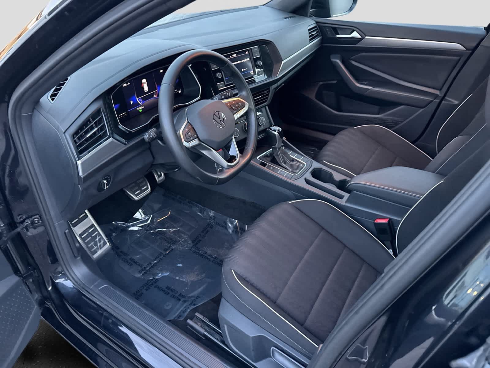 Used 2024 Volkswagen Jetta Sport FWD image 10