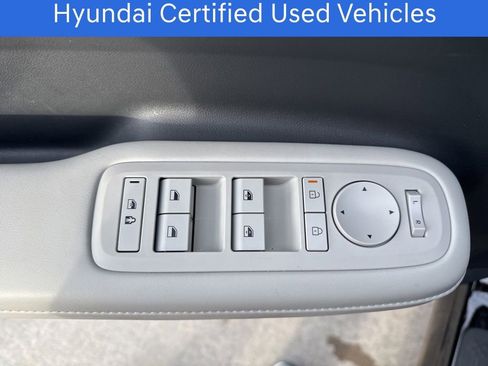 Used 2025 Hyundai Santa Fe SEL image 23