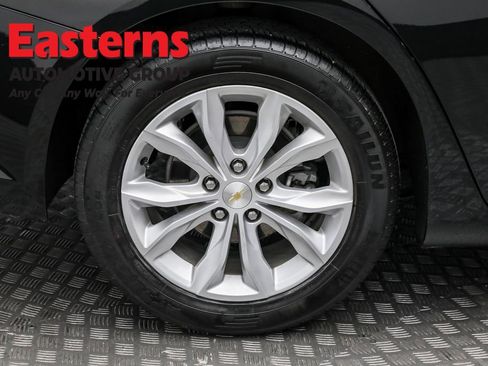 Used 2023 Chevrolet Malibu LT image 30