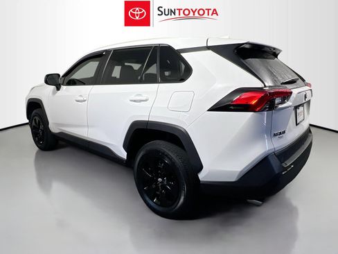 Used 2024 Toyota RAV4 LE FWD image 6