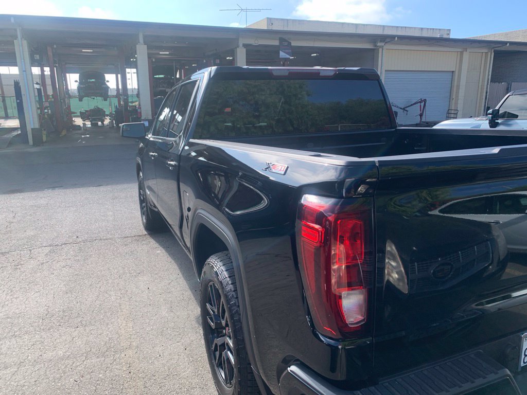 Used 2025 GMC Sierra 1500 Elevation w/ X31 Off-Road Package AWD/4WD image 6