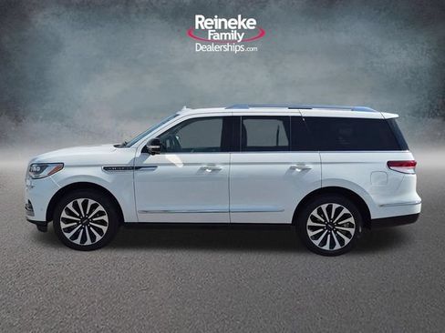 Used 2024 Lincoln Navigator Reserve AWD/4WD image 9