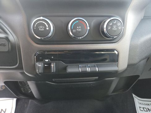 Used 2021 RAM 2500 Big Horn AWD/4WD image 21