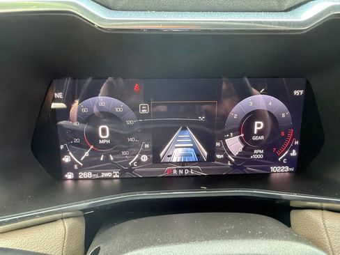 Certified 2025 GMC Canyon Denali AWD/4WD image 28
