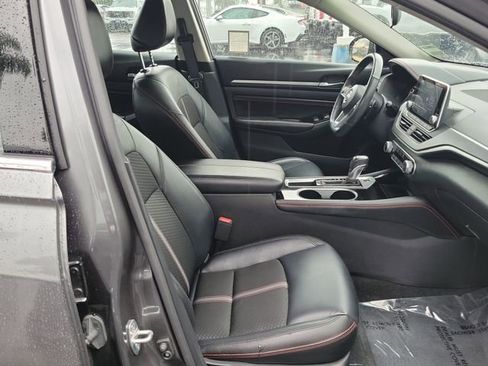 Used 2023 Nissan Altima 2.5 SR image 15
