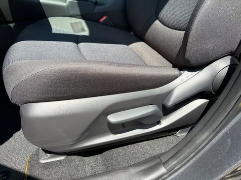 Used 2025 Toyota RAV4 LE image 28