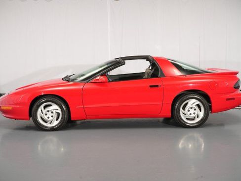 Used 1994 Pontiac Firebird Formula RWD image 2