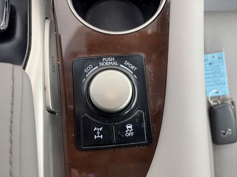 Used 2019 Lexus RX 350 AWD w/ Navigation Package image 26