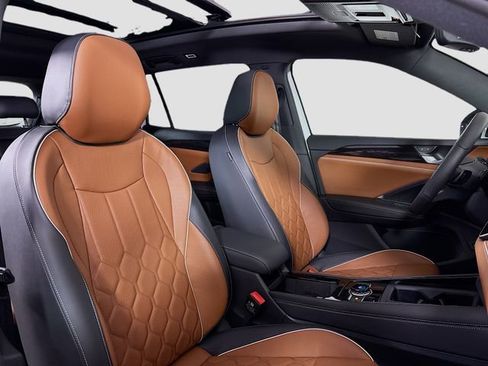 New 2026 Volkswagen Tiguan SEL R-Line image 30