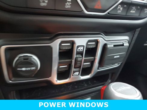 Certified 2022 Jeep Gladiator Overland image 26