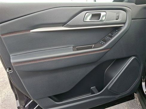 New 2026 Ford Explorer ST-Line image 9