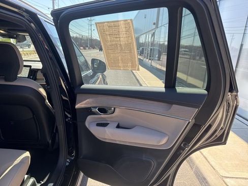 Certified 2025 Volvo XC90 B6 Plus image 10