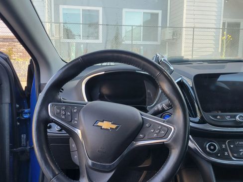 Used 2017 Chevrolet Volt Premier w/ Driver Confidence II Package image 8