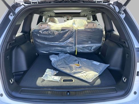 New 2026 Jeep Grand Cherokee Limited image 7