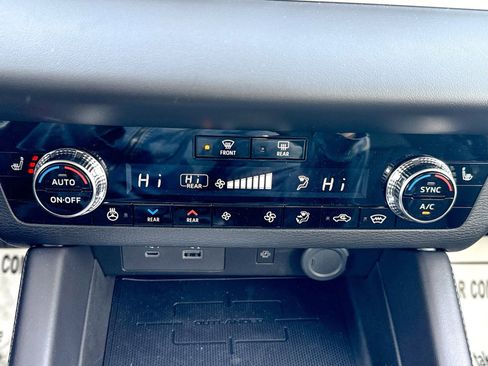 New 2025 Mitsubishi Outlander SEL image 34