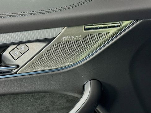 New 2026 Jaguar F-PACE SVR AWD/4WD image 21