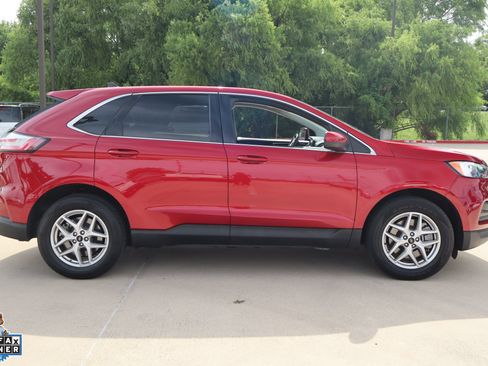 Used 2024 Ford Edge SEL AWD/4WD image 2