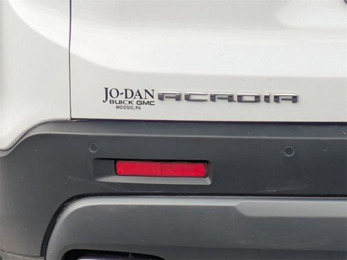 Certified 2023 GMC Acadia AT4 image 26
