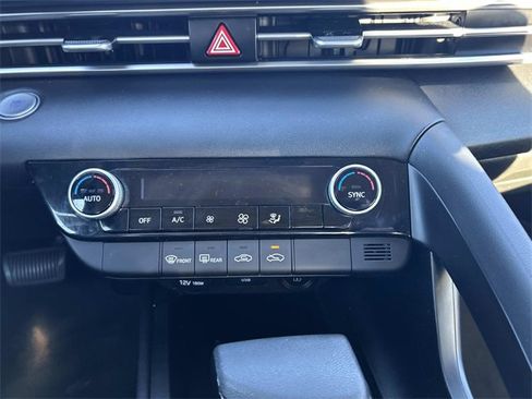 Certified 2023 Hyundai Elantra SEL image 26