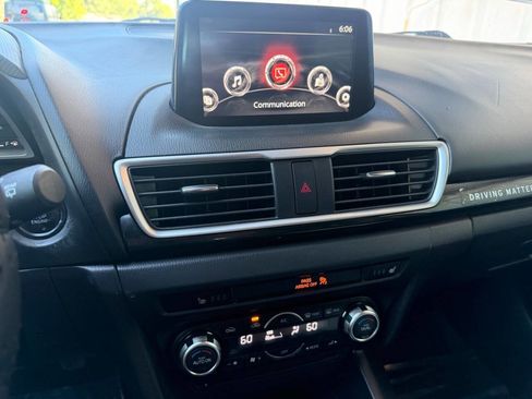 Used 2016 MAZDA MAZDA3 i Grand Touring FWD image 26