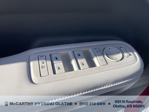 Used 2025 Hyundai Santa Fe SEL image 30