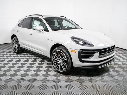 New 2026 Porsche Macan S image 29