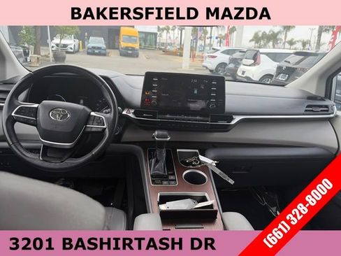Used 2021 Toyota Sienna XLE image 20