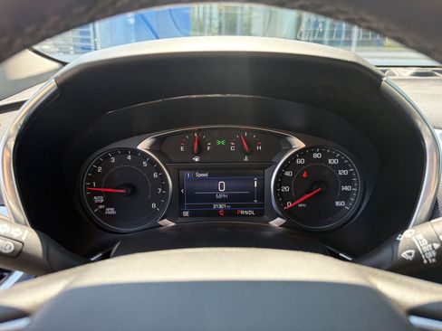 Used 2023 Chevrolet Equinox LT FWD image 22