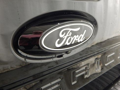 New 2025 Ford Maverick XLT w/ XLT Luxury Package image 6