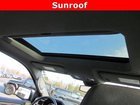 Certified 2022 GMC Sierra 1500 SLT w/ SLT Convenience Package image 15