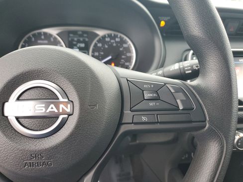 Used 2024 Nissan Kicks S image 26